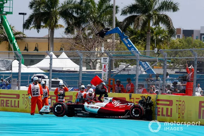 Valtteri Bottas, Alfa Romeo C42 tras su accidente