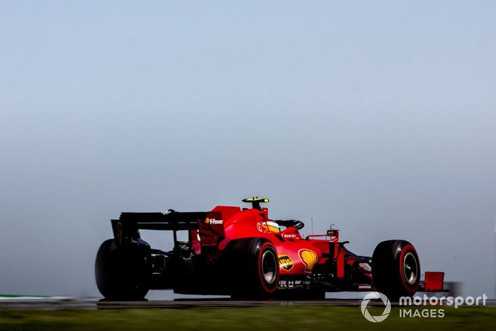 Carlos Sainz Jr., Ferrari SF21