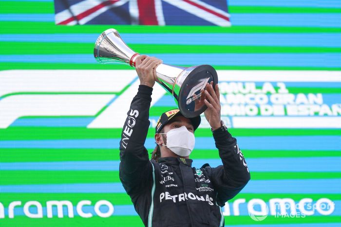 Podio : ganador de la carrera Lewis Hamilton, Mercedes