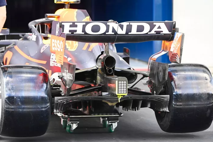 Detalle de la parte trasera del Red Bull Racing RB16B