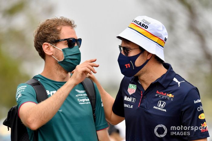 Sebastian Vettel, Aston Martin,  Sergio Pérez, Red Bull Racing