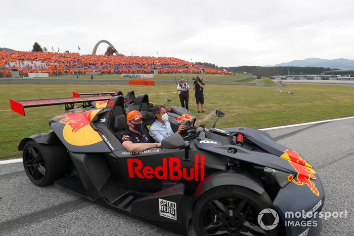 Sergio Pérez, Red Bull Racing, Max Verstappen, Red Bull Racing, en un KTM X-Bows