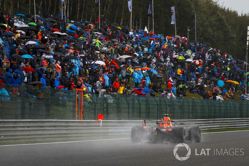 7: Макс Ферстаппен, Red Bull Racing RB14, 2'02.769