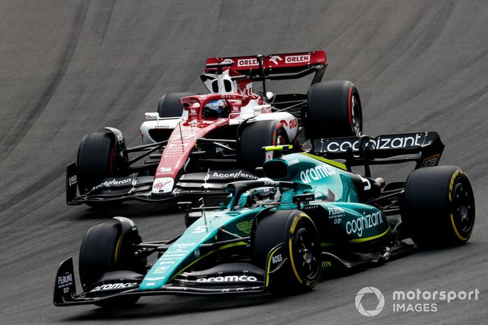 Sebastian Vettel, Aston Martin AMR22, Valtteri Bottas, Alfa Romeo C42