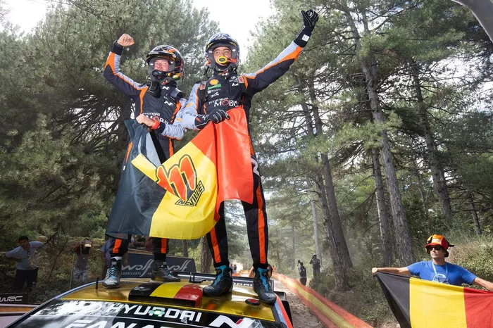 Ganadores Thierry Neuville, Martijn Wydaeghe, Hyundai World Rally Team Hyundai i20 N Rally1