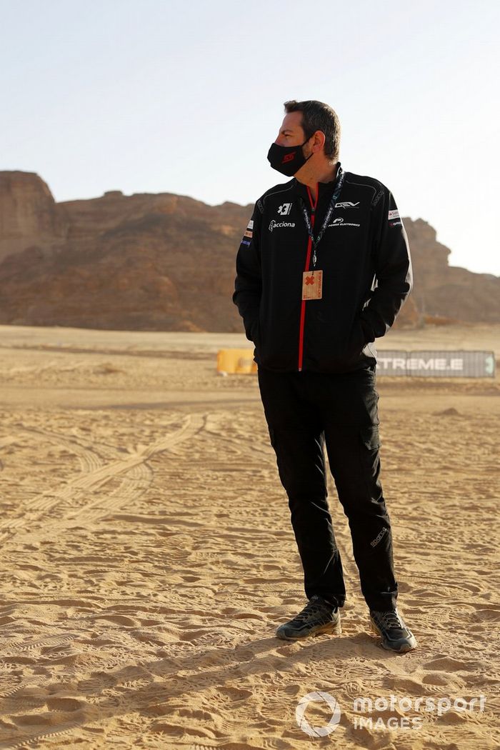 Un miembro del equipo Acciona | Sainz XE Team 