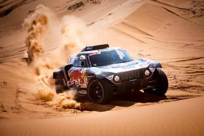 #302 X-Raid Mini JCW Team: Stéphane Peterhansel, Edouard Boulanger