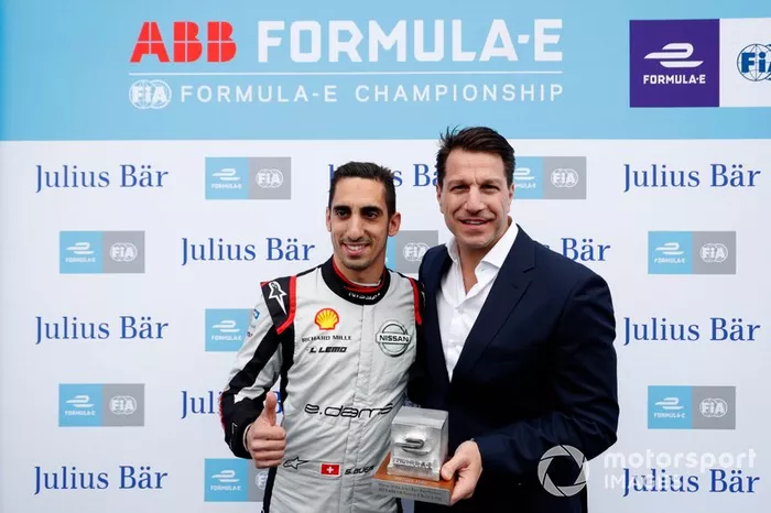 Sébastien Buemi, Nissan e.Dams, Nissan IMO1, recibe el premio Julis Baer por la Pole Position