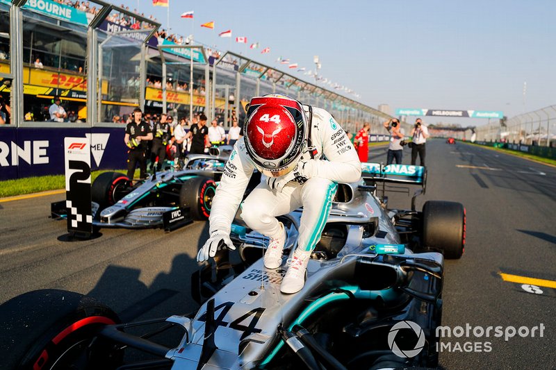 Lewis Hamilton, Mercedes AMG F1, celebrates pole position