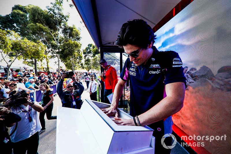 Lance Stroll, Racing Point hand mould