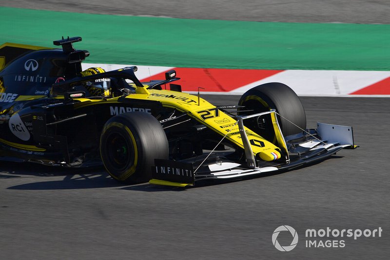 Nico Hulkenberg, Renault F1 Team R.S. 19, con dei tiranti sull'ala anteriore