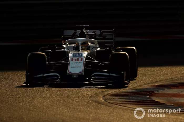 Robert Shwartzman, Haas VF-21 
