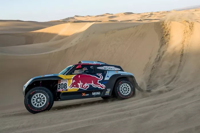 #308 X-Raid Mini JCW Team: Cyril Despres, Jean-Paul Cottret