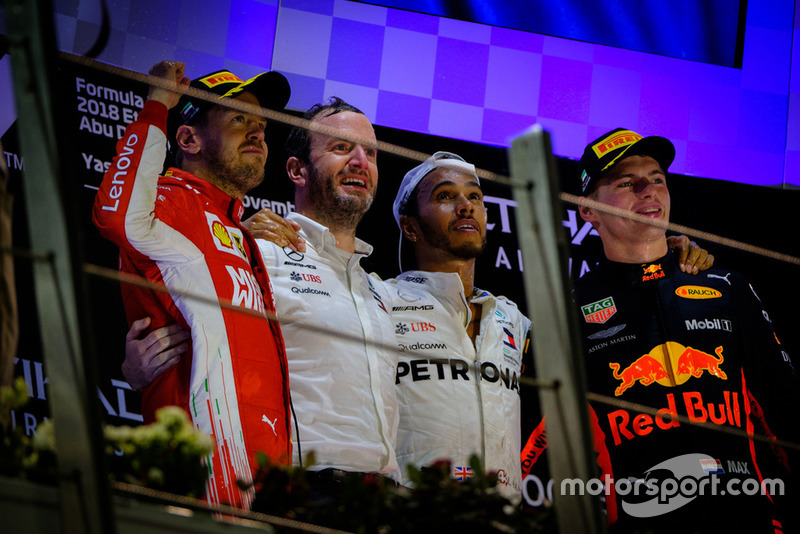 Sebastian Vettel, Ferrari, Bradley Lord, Mercedes, Lewis Hamilton, Mercedes-AMG F1 W09, Max Verstappen, Red Bull Racing