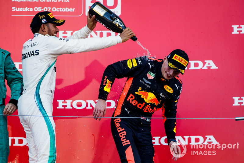 Lewis Hamilton újabb győzelme, ezúttal Szuzukában