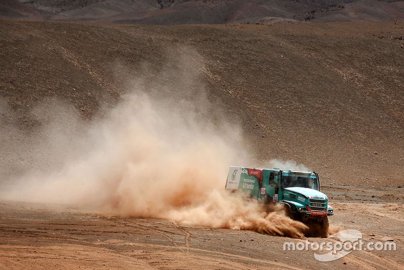 #513 Team De Rooy Iveco: Маурік ван ден Гьовель, Мартейн ван Рой, Петер Кьойперс