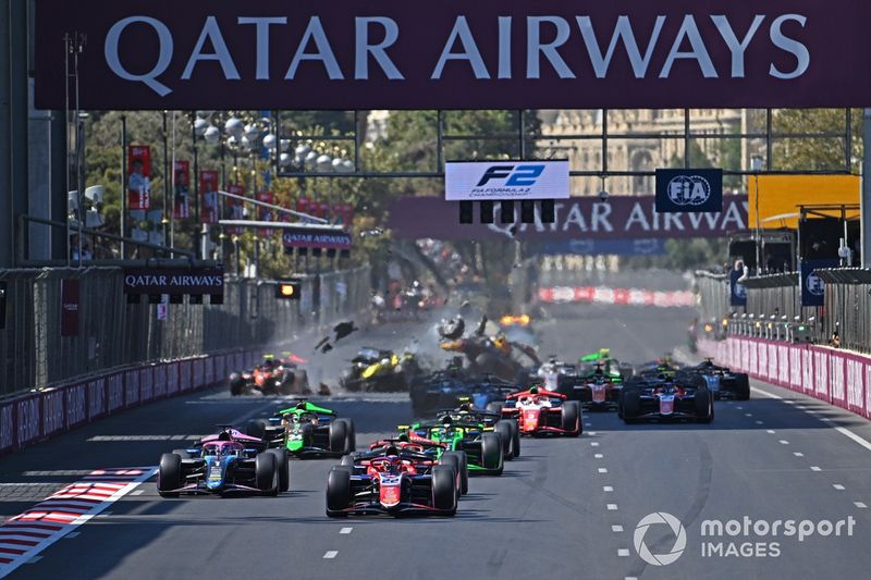 Richard Verschoor Trident, leads Andrea Kimi Antonelli, Prema Racing and Victor Martins, ART Grand Prix at the start of the race, as a crash between Pepe Marti, Campos Racing and Kush Maini, Invicta Racing occurs