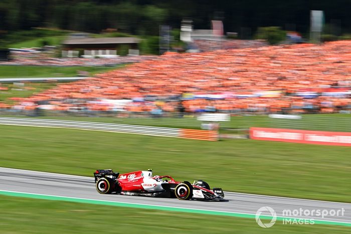 Zhou Guanyu, Alfa Romeo C42