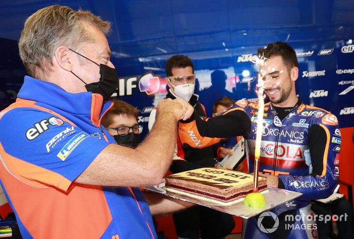 Miguel Oliveira, Red Bull KTM Tech 3 celebrando 150 carreras de GP