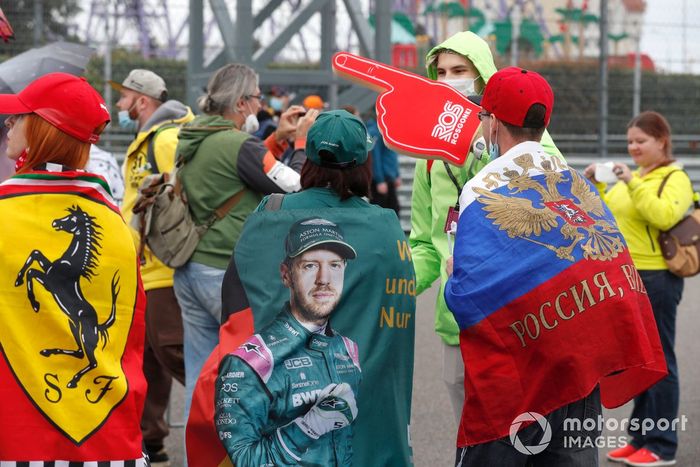 Aficionados de Sebastian Vettel, Aston Martin