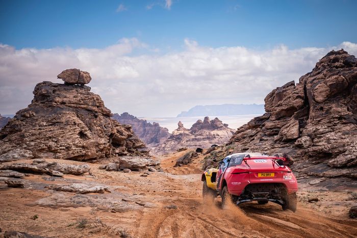 #201 Bahrain Raid Xtreme Prodrive: Sebastien Loeb, Fabian Lurquin