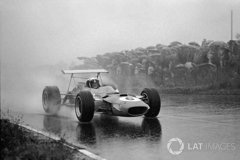Jackie Stewart, Matra in de epische Duitse Grand Prix van 1968 die hij met grote voorsprong zou winnen in de regen