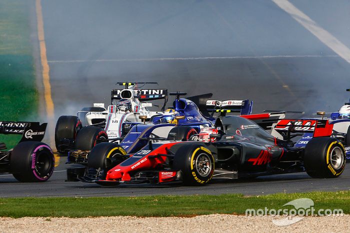 Kevin Magnussen, Haas F1 Team VF-17, Marcus Ericsson, Sauber C36, y Lance Stroll, Williams FW40,
