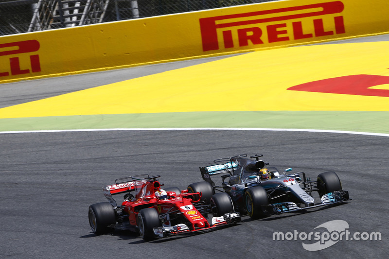 Sebastian Vettel, Ferrari SF70H, battles, Lewis Hamilton, Mercedes AMG F1 W08