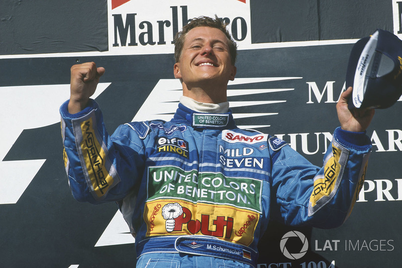 Podio: il vincitore della gara Michael Schumacher, Benetton B194 Ford