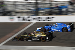 James Hinchcliffe, Schmidt Peterson Motorsports, Honda; Tony Kanaan, Chip Ganassi Racing, Honda