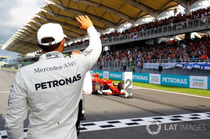 La 70, en Malasia tras el problema de motor de Vettel