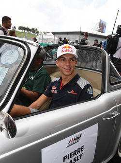 Pierre Gasly, Scuderia Toro Rosso on the drivers parade