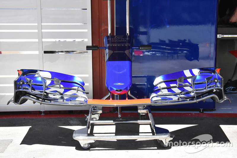 Переднее крыло Toro Rosso STR12