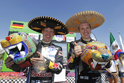 Podio: i vincitori Jari-Matti Latvala, Miikka Anttila, Volkswagen Polo WRC, Volkswagen Motorsport