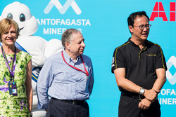 Jean Todt, FIA President stands with a team member of TECHEETAH