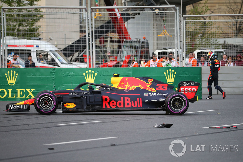 The crashed car of Max Verstappen, Red Bull Racing RB14