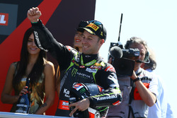 Podio: ganador de la carrera Jonathan Rea, Kawasaki Racing