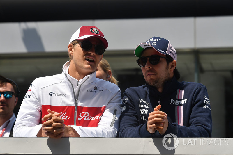 Marcus Ericsson, Sauber e Sergio Perez, Force India nella drivers parade