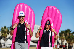 Естебан Окон, Force India, Серхіо Перес, Force India на пляжі