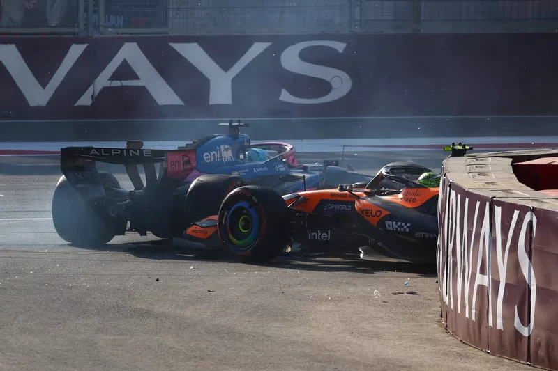 Lando Norris, McLaren, Pierre Gasly, Alpine
