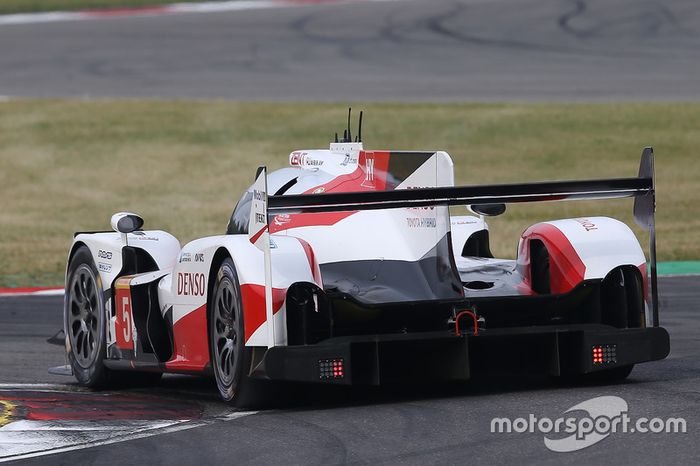 #5 Toyota Racing Toyota TS050 Hybrid: Anthony Davidson, Sébastien Buemi, Kazuki Nakajima