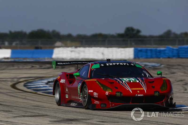 #64 Scuderia Corsa Ferrari 488 GT3, GTD: Bill Sweedler, Townsend Bell, Frankie Montecalvo
