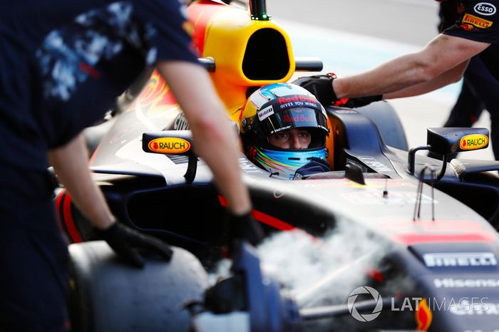 Daniel Ricciardo, Red Bull Racing, pit stop