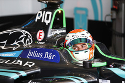 Nelson Piquet Jr., Jaguar Racing