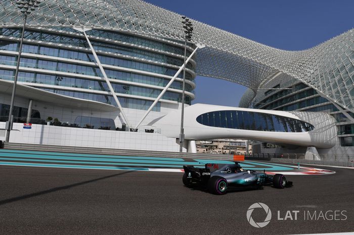 Lewis Hamilton, Mercedes-Benz F1 W08