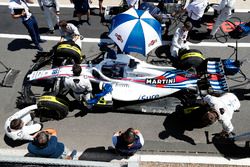 Lance Stroll, Williams FW41, en el pitlane