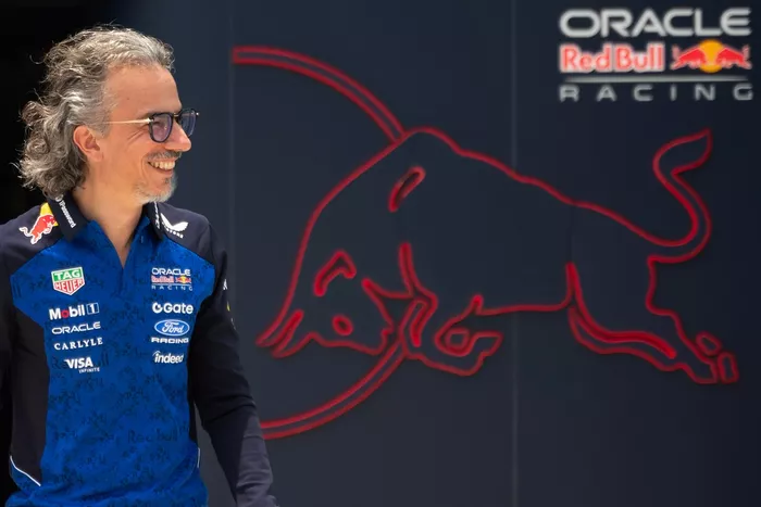 لوران ميكيس، مدير فريق ريد بول رايسينغ
