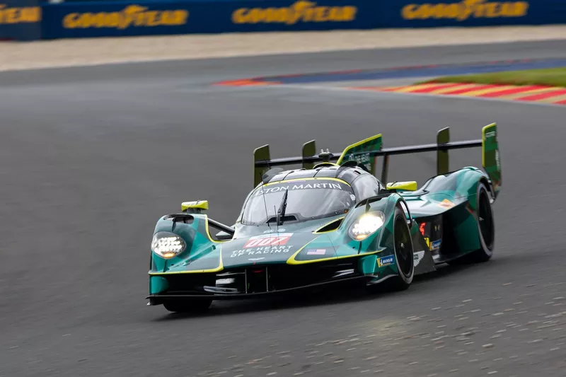 N.º 007 Aston Martin Thor Equipo Aston Martin Valkyrie: Harry Tincknell, Tom Gamble