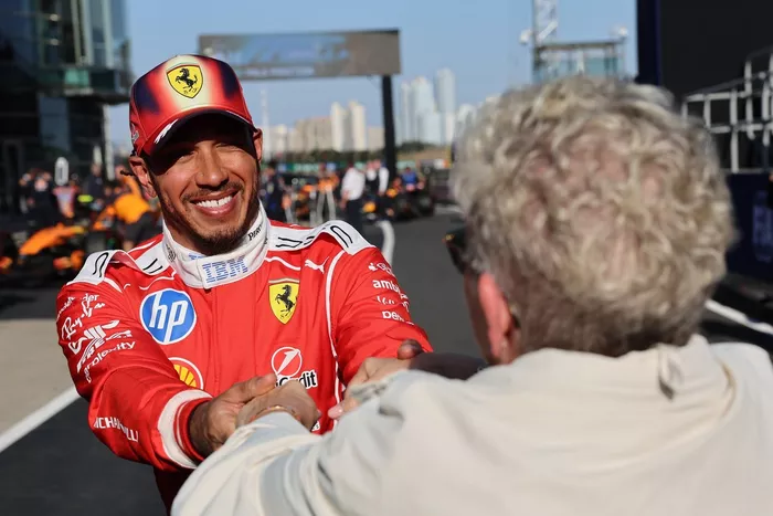 Lewis Hamilton, Ferrari, samen met zijn moeder Carmen Lockhar