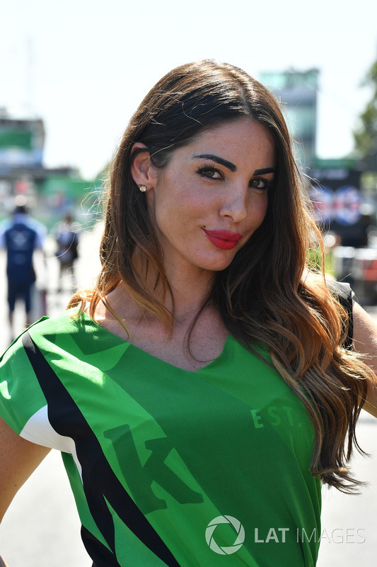 Grid girl